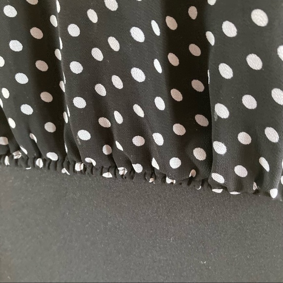 Vince Camuto black and white blouse. Small. - Picture 5 of 8